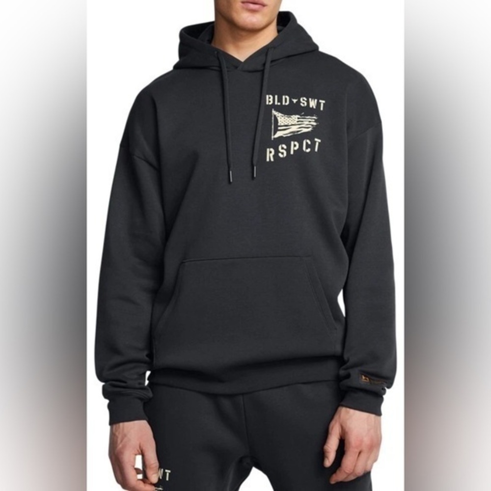 New size XXL Under Armour 1386921 Men's UA Project Rock Veterans Day Icon Hoodie